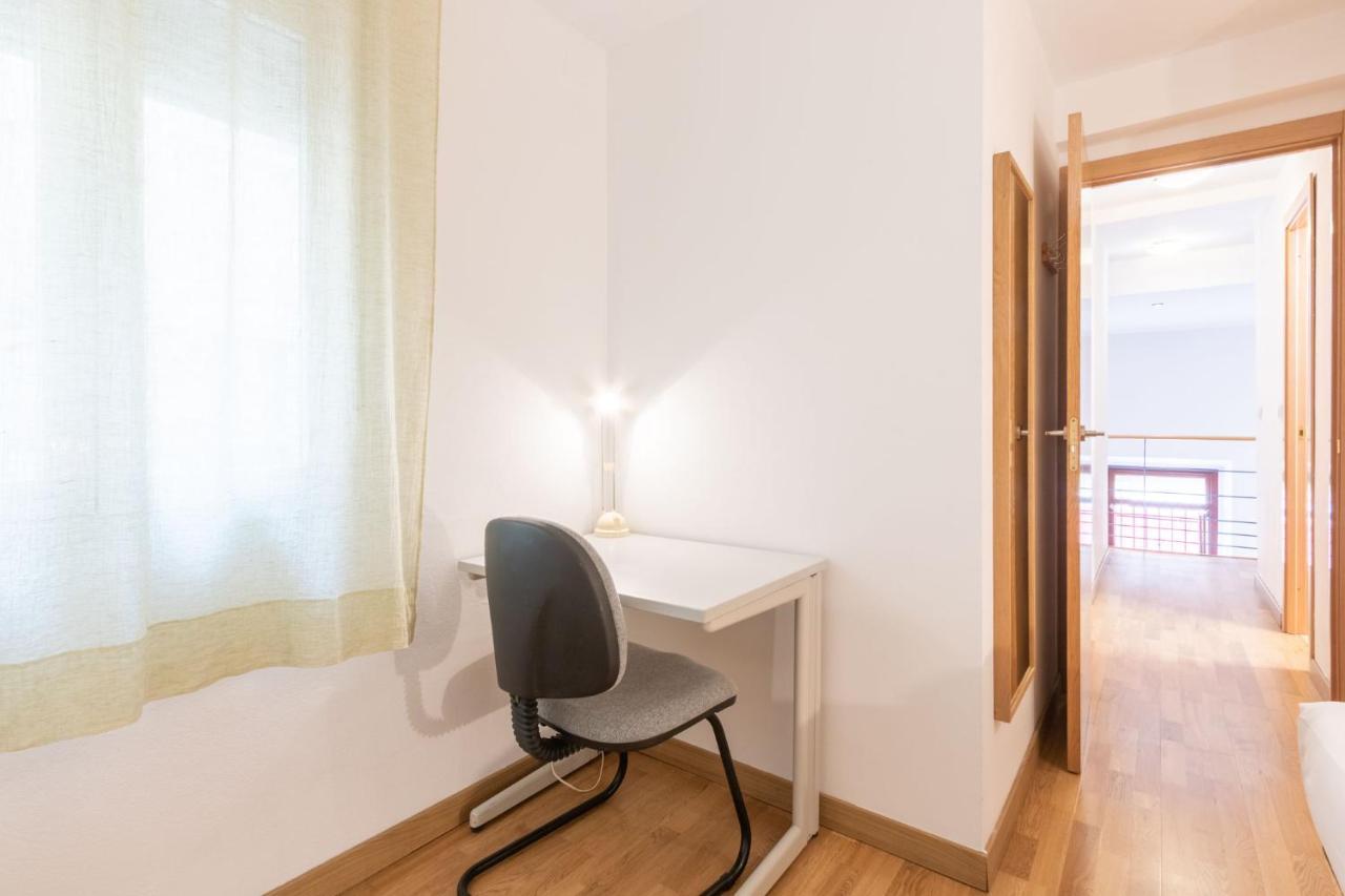 Goles Courtyard With Parking By Valcambre Apartment Seville Luaran gambar