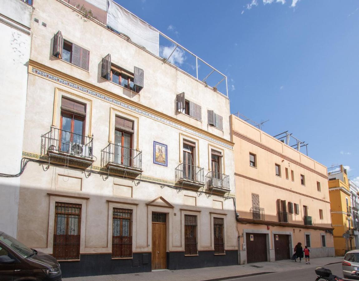 Goles Courtyard With Parking By Valcambre Apartment Seville Luaran gambar